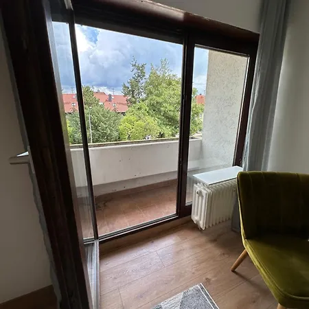 Wohlfuehlwohnung In - Zentral Und Entspannt Apartman *